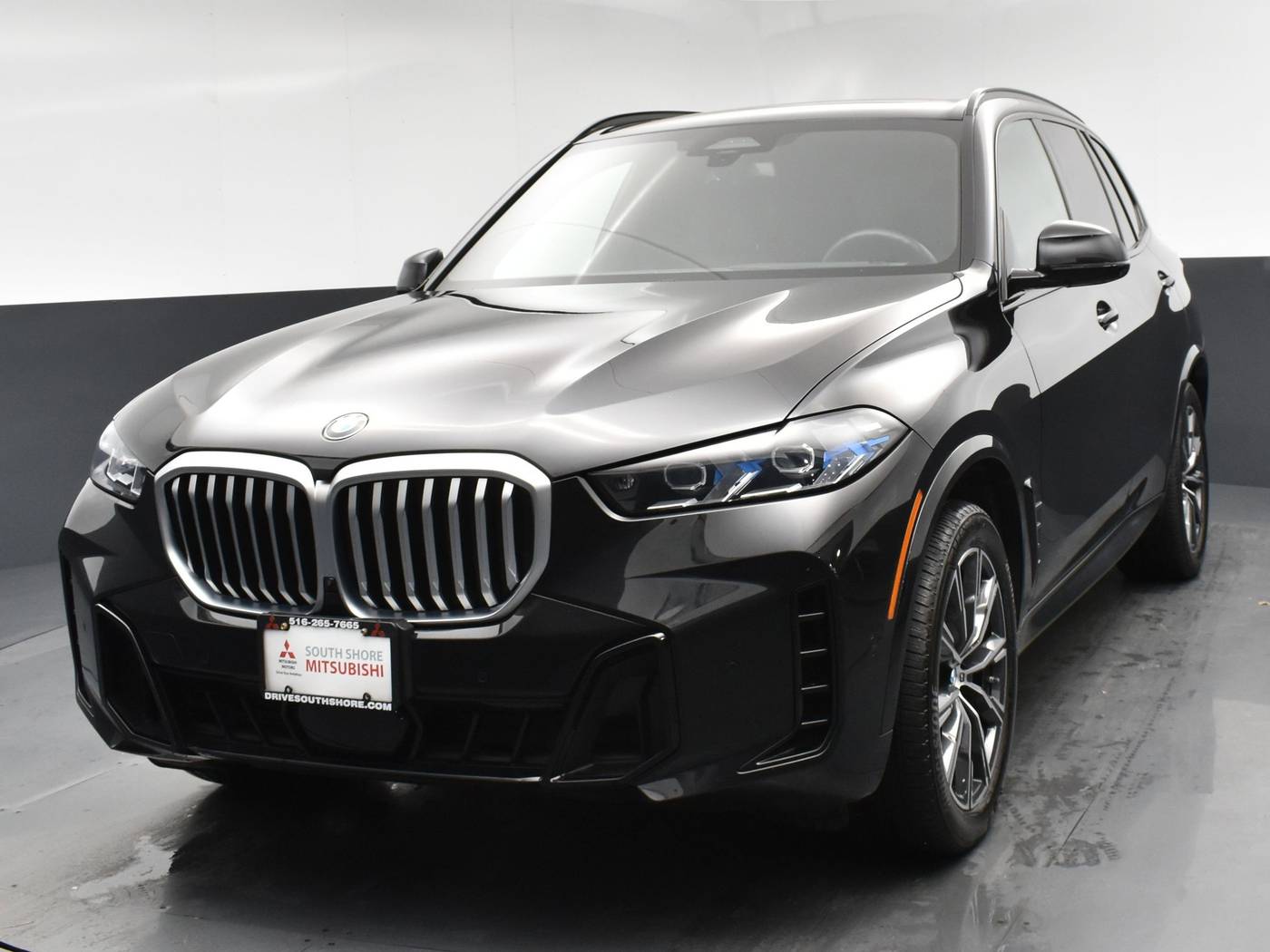 2025 BMW X5 40i — SUV — 19,957 mi — New Hyde Park, NY