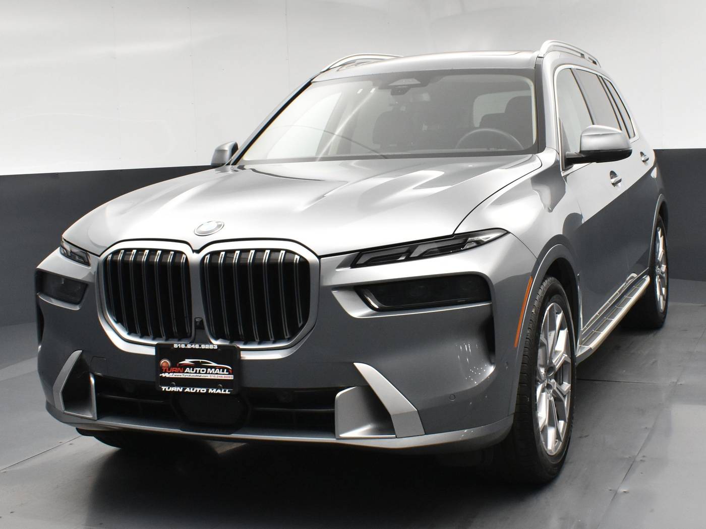 2024 BMW X7 40i — SUV — 42,507 mi — New Hyde Park, NY