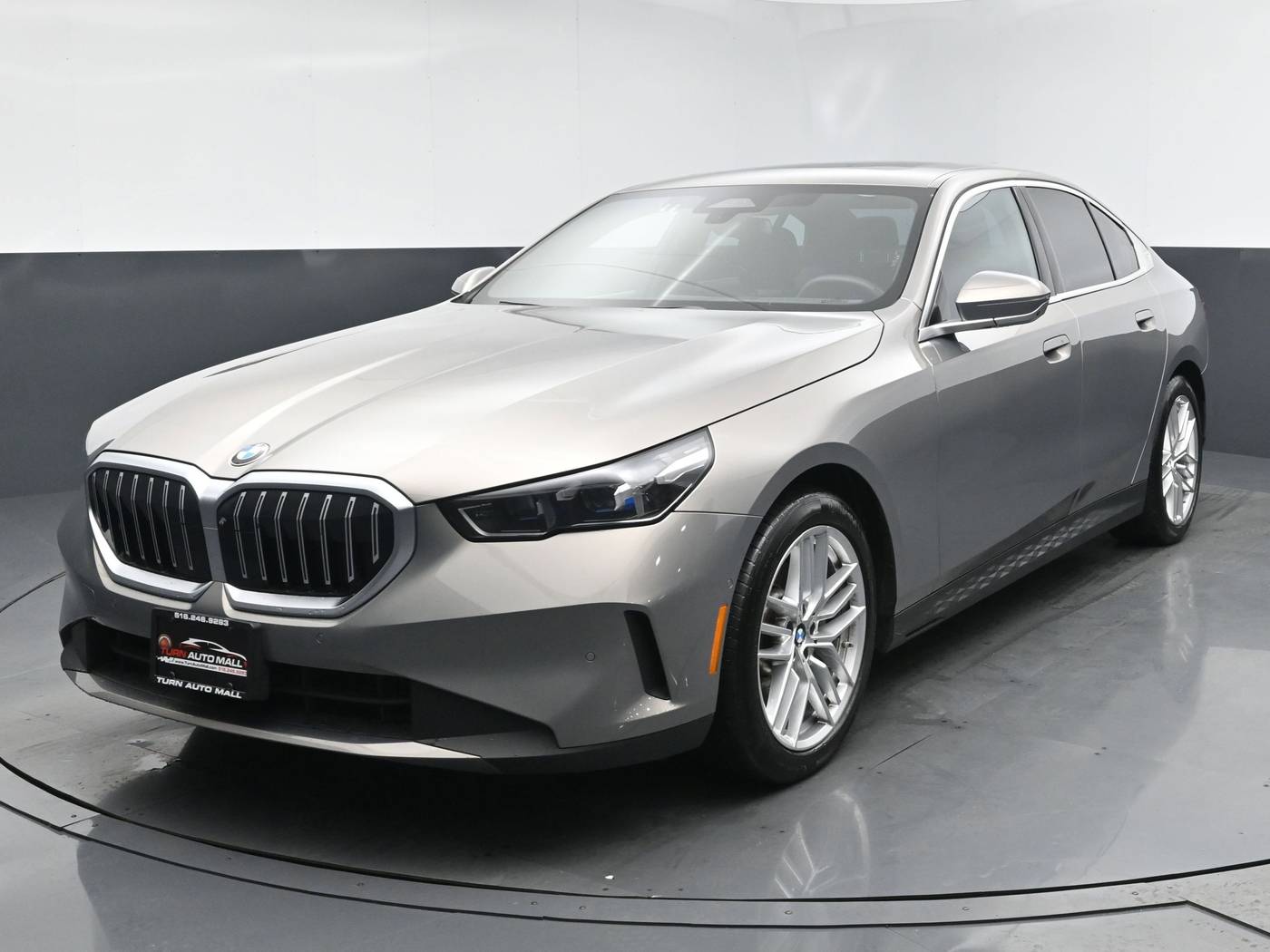 2024 BMW 5 Series 530i — Sedan — 32,354 mi — New Hyde Park, NY