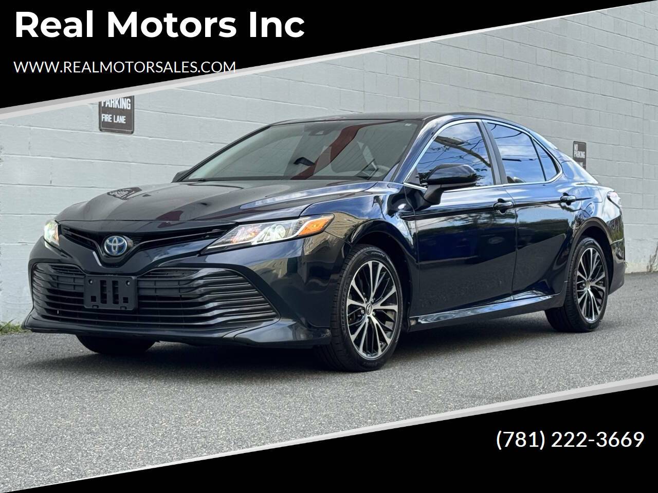 2020 Toyota Camry Hybrid LE — Sedan — 92,803 mi — Arlington, MA