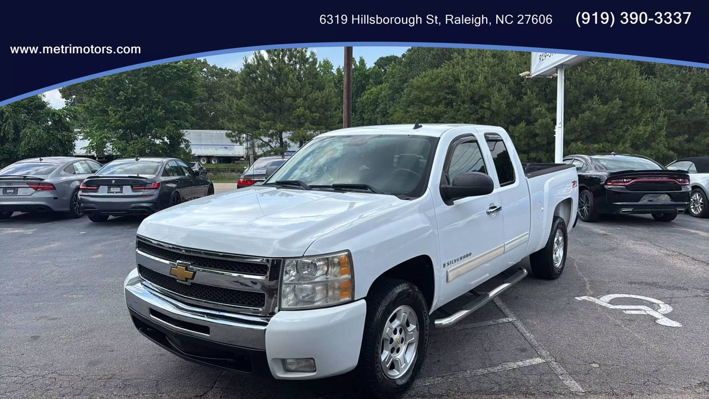 2009 Chevrolet Silverado 1500 LT — Pickup Truck — 144,579 mi — Raleigh, NC