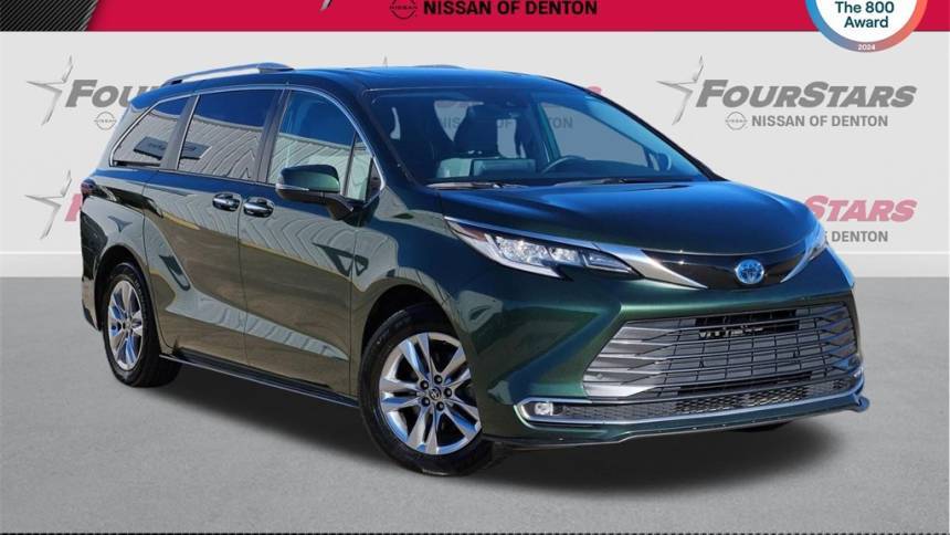 2022 Toyota Sienna Limited — Minivan — 67,137 mi — Corinth, TX
