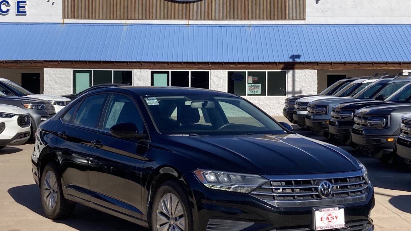 2020 Volkswagen Jetta SE — Sedan — 32,170 mi — Moab, UT