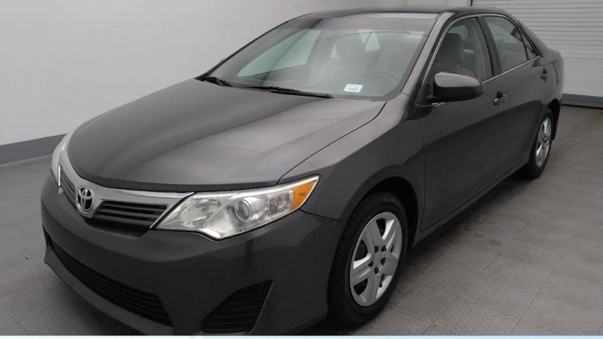 2014 Toyota Camry L — Sedan — 93,348 mi — COLUMBIA, MO