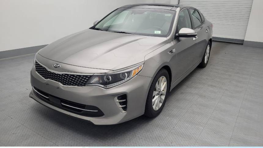 2017 Kia Optima EX — Sedan — 78,026 mi — WICHITA, KS
