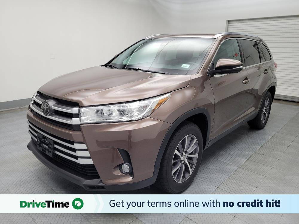 2019 Toyota Highlander XLE — SUV — 104,087 mi — Peoria, IL