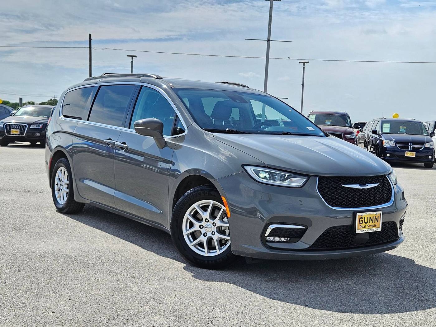2022 Chrysler Pacifica Touring L — Minivan — 72,414 mi — Seguin, TX