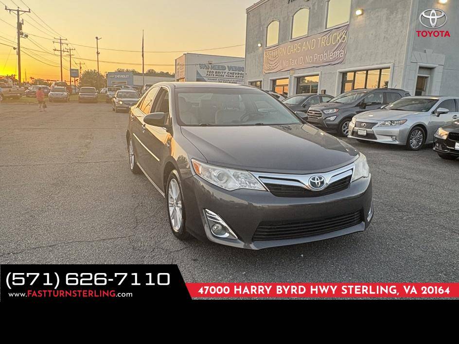 2014 Toyota Camry Hybrid LE — Sedan — 148,723 mi — Sterling, VA
