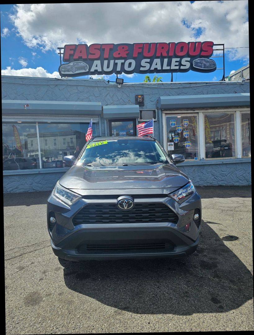 2021 Toyota RAV4 XLE — SUV — 111,406 mi — Newark, NJ