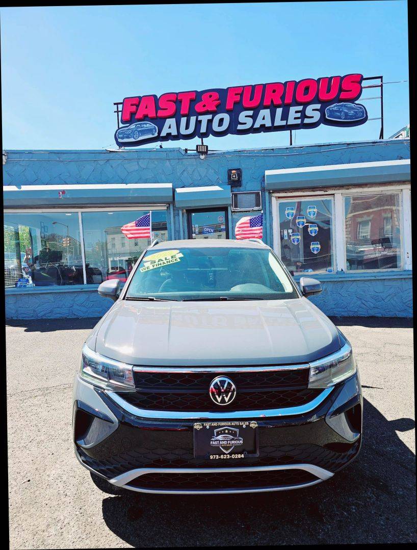 2022 Volkswagen Taos SE — SUV — 71,237 mi — Newark, NJ