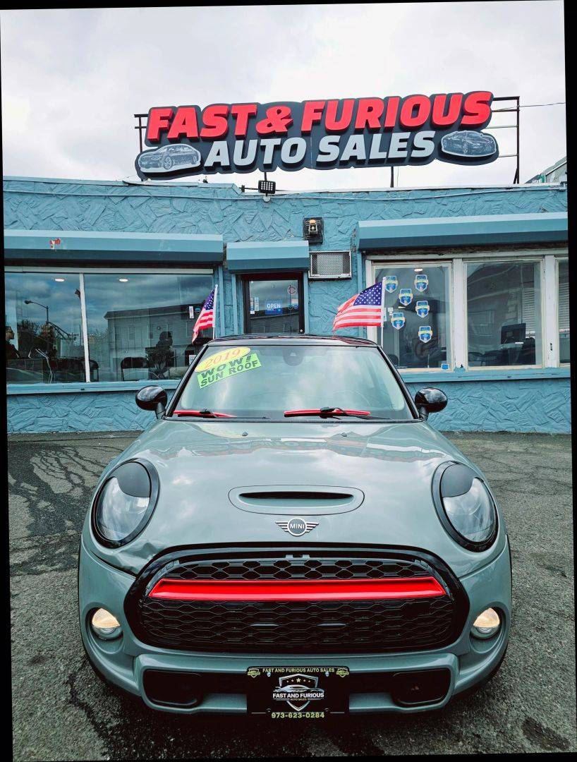 2019 MINI Hardtop Cooper S — Hatchback — 128,439 mi — Newark, NJ