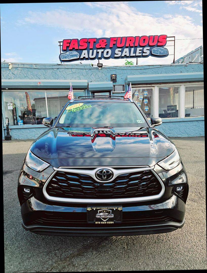 2021 Toyota Highlander XLE — SUV — 112,965 mi — Newark, NJ