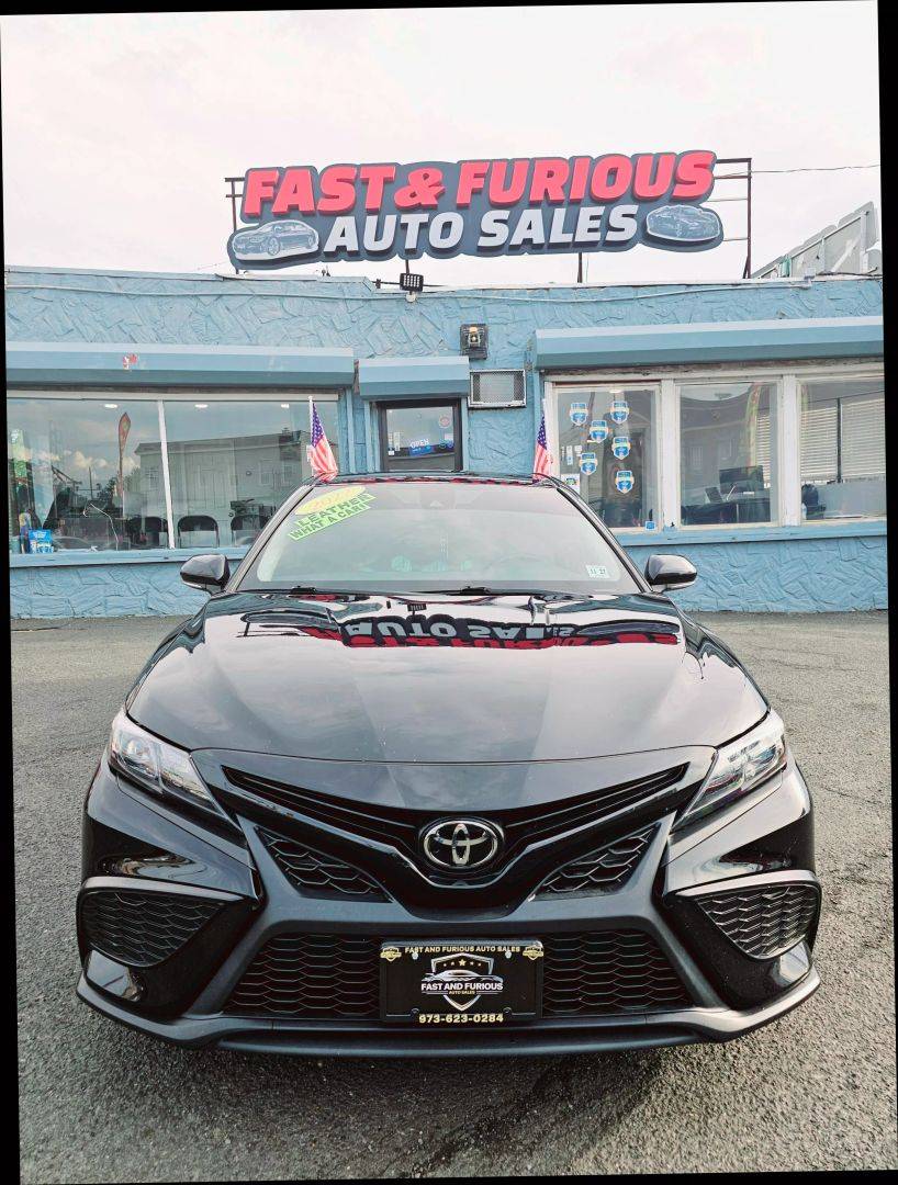 2022 Toyota Camry SE Nightshade — Sedan — 54,842 mi — Newark, NJ