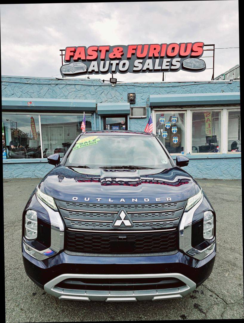 2022 Mitsubishi Outlander SE Launch Edition — SUV — 137,406 mi — Newark, NJ