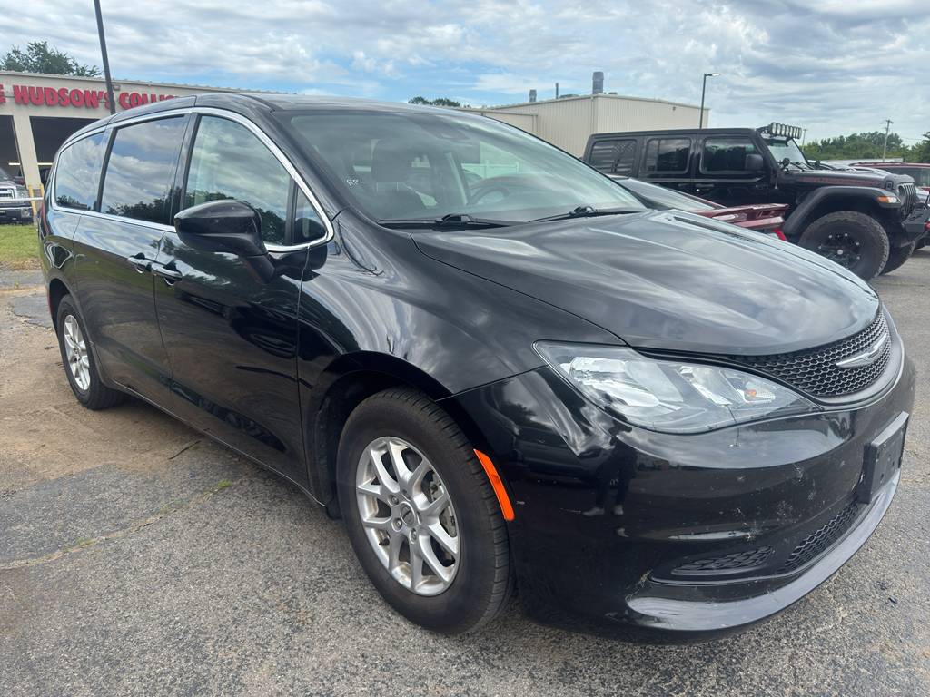 2023 Chrysler Voyager LX — Minivan — 65,207 mi — Muskogee, OK