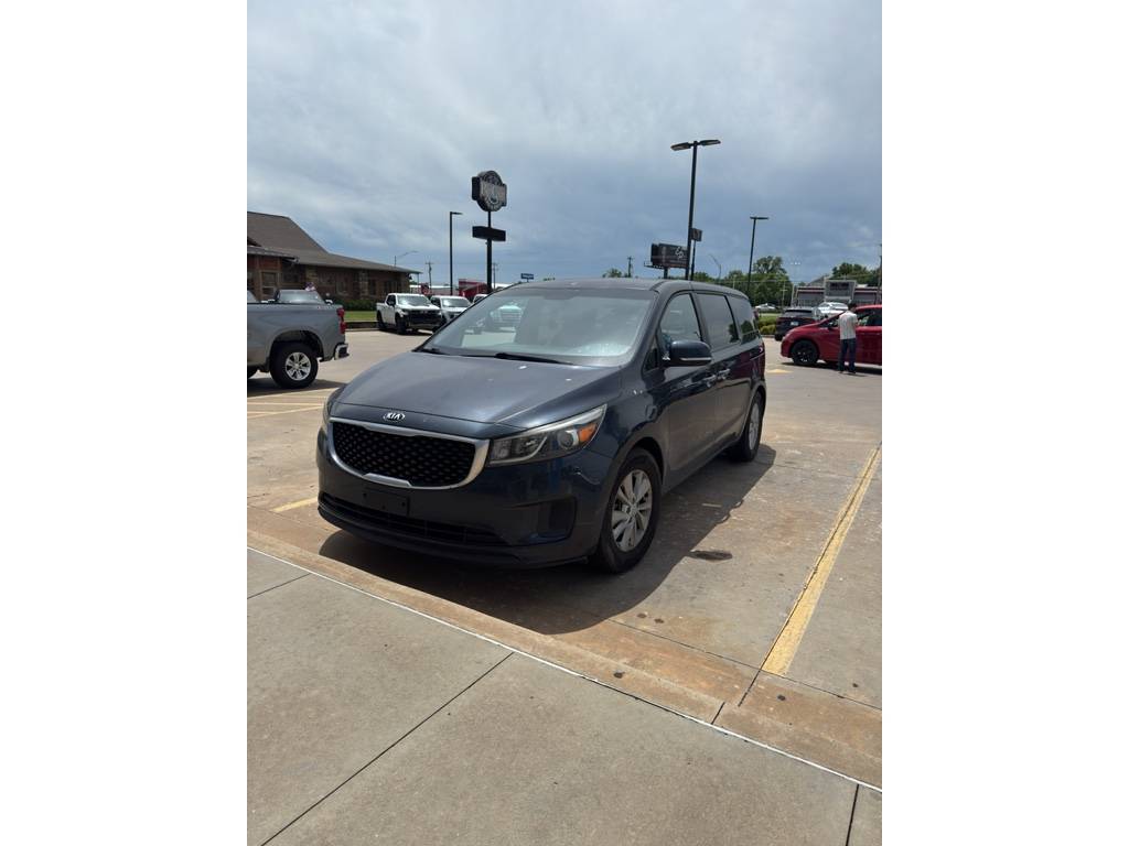 2017 Kia Sedona LX — Minivan — 122,876 mi — Muskogee, OK