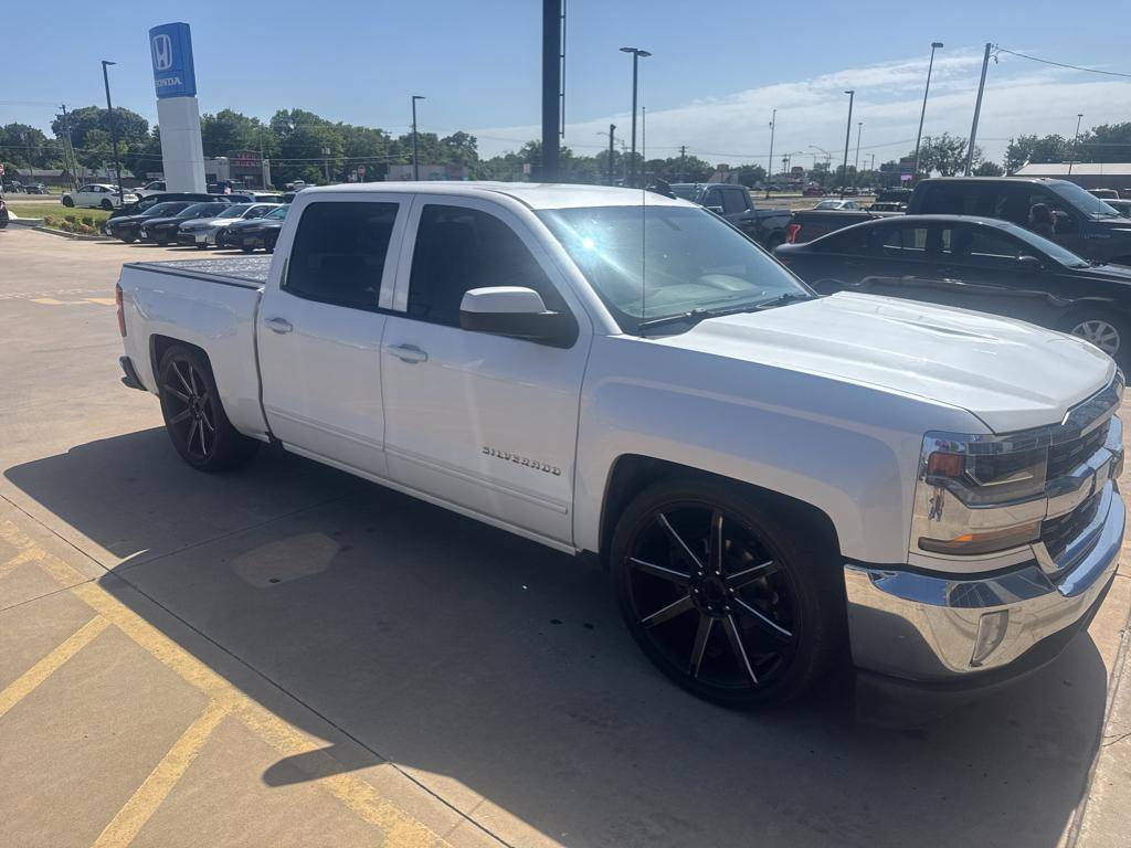 2017 Chevrolet Silverado 1500 LT — Pickup Truck — 187,349 mi — Muskogee, OK