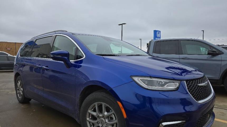 2021 Chrysler Pacifica Touring — Minivan — 70,363 mi — Muskogee, OK