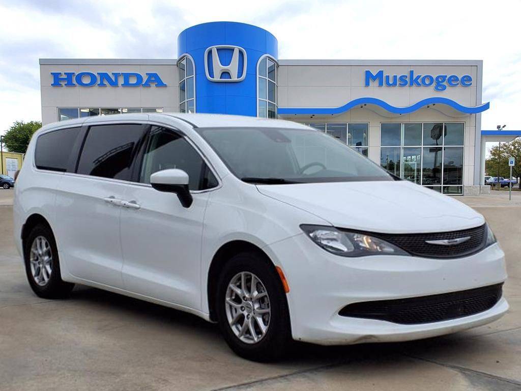 2023 Chrysler Voyager LX — Minivan — 55,575 mi — Muskogee, OK