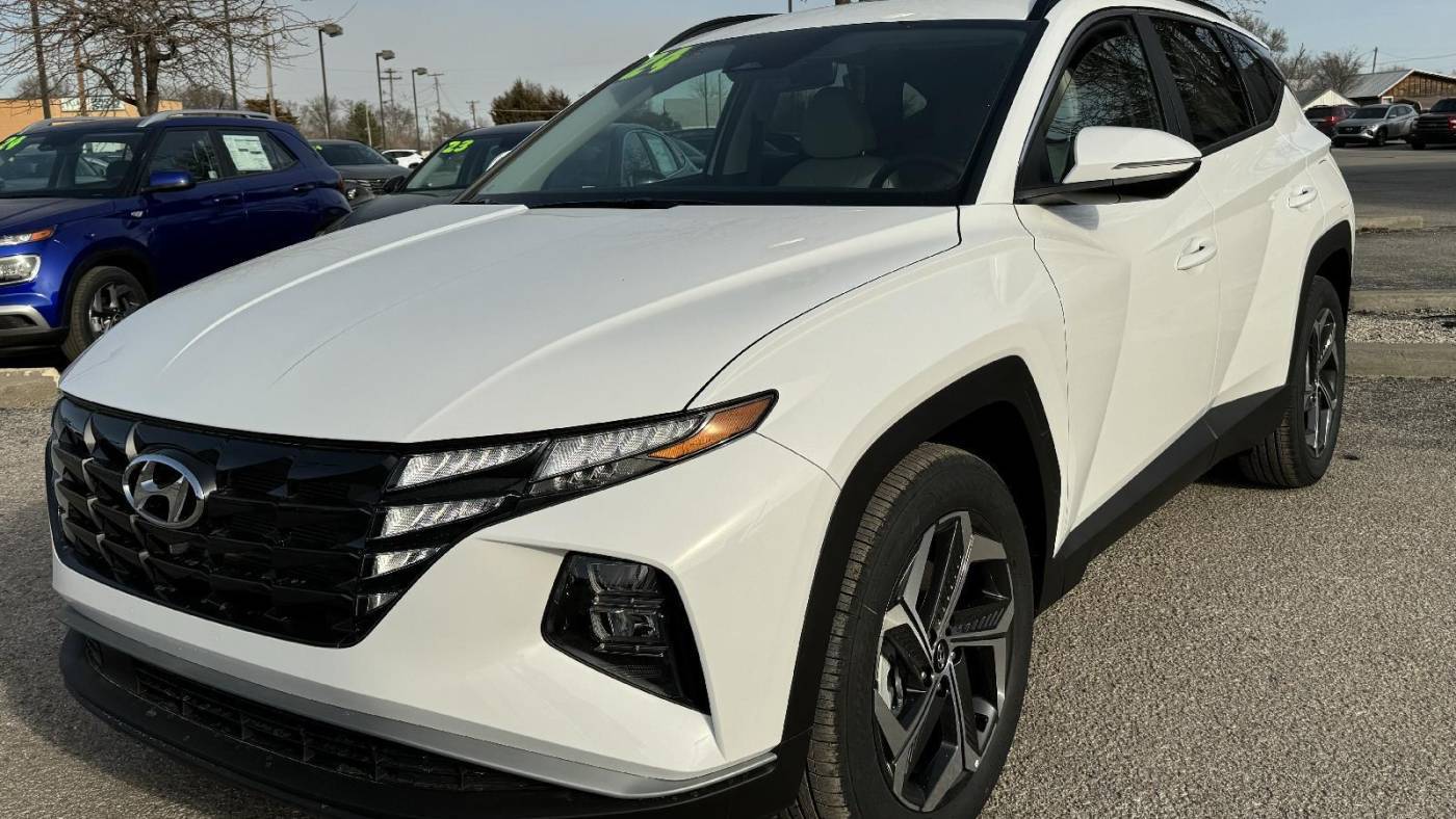 2024 Hyundai Tucson SEL — SUV — 9,325 mi — Dodge City, KS