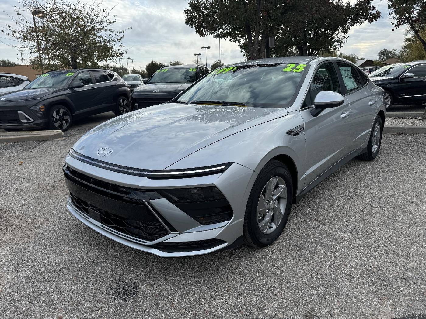 2025 Hyundai Sonata SE — Sedan — 10 mi — Dodge City, KS