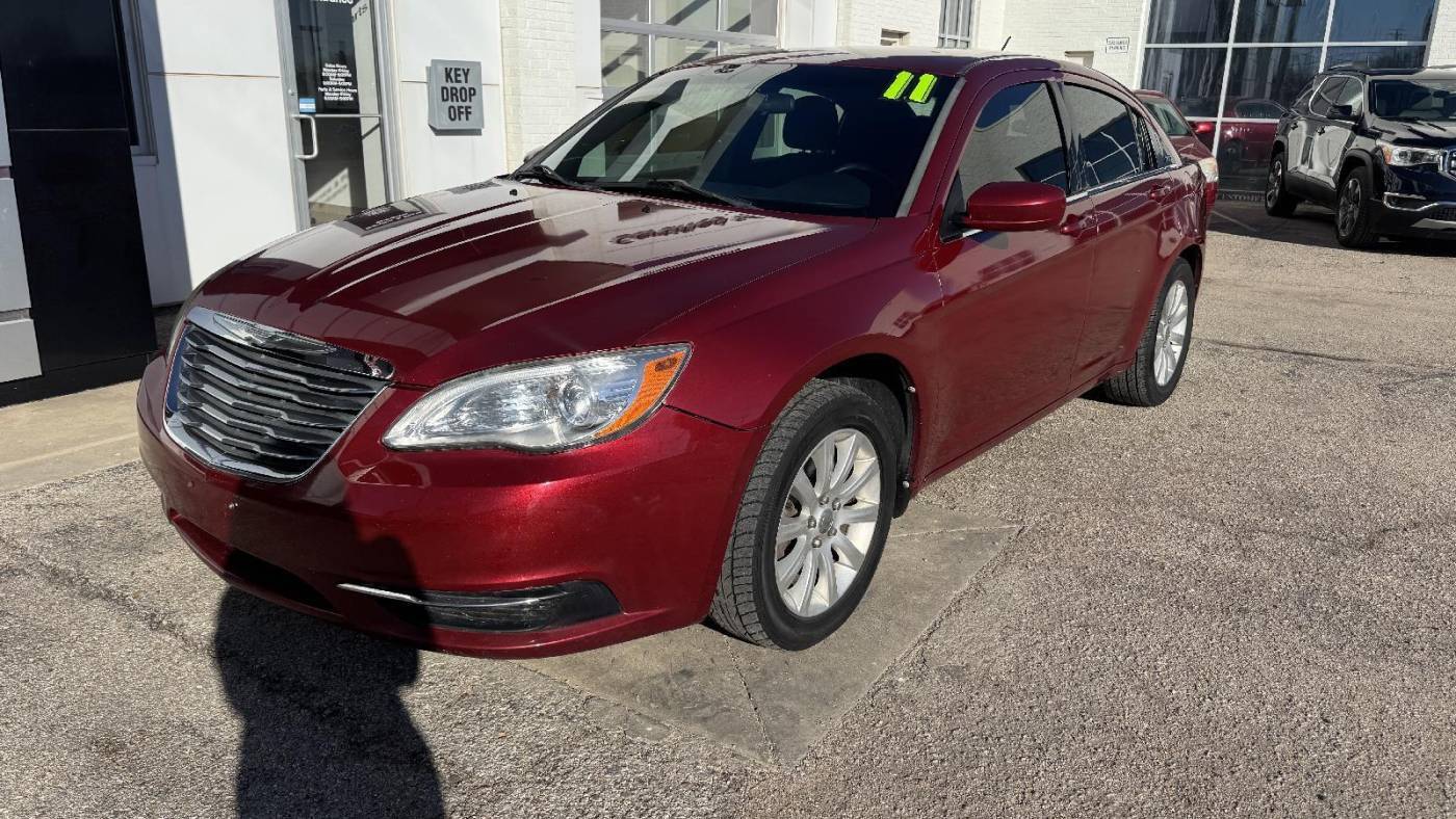 2011 Chrysler 200 Touring — Sedan — 151,903 mi — Dodge City, KS