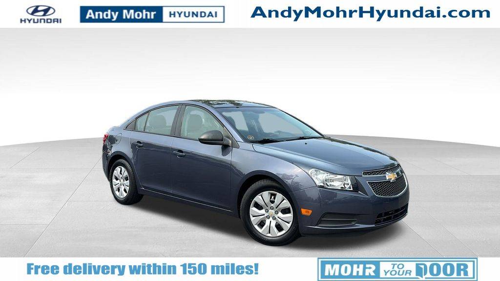 2013 Chevrolet Cruze LS — Sedan — 102,955 mi — Bloomington, IN