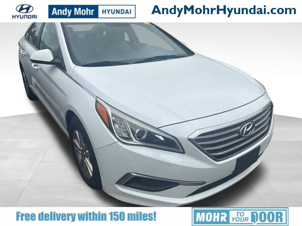 2016 Hyundai Sonata SE — Sedan — 147,019 mi — Bloomington, IN