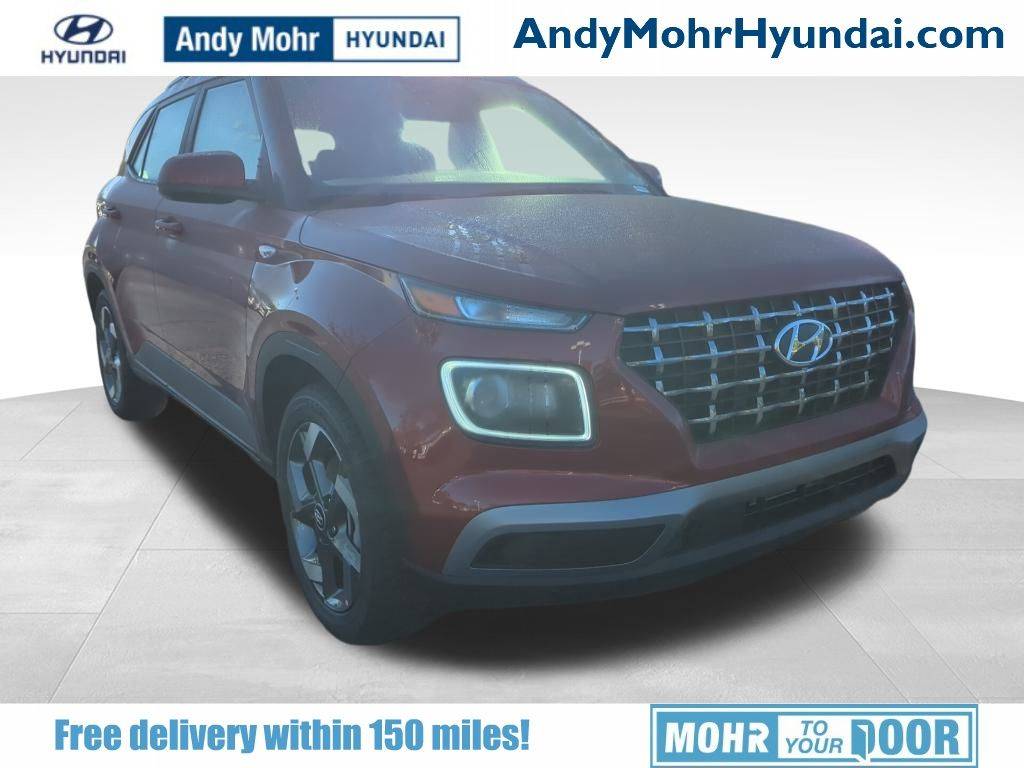 2024 Hyundai Venue Limited — SUV — 4,116 mi — Bloomington, IN