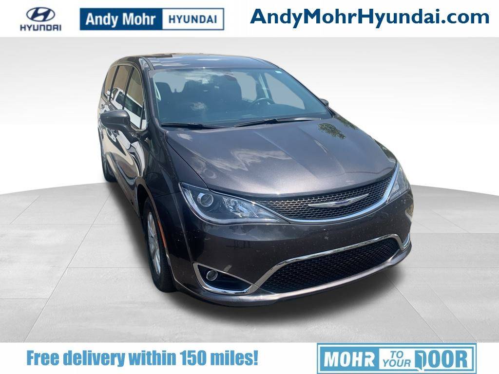 2019 Chrysler Pacifica Touring Plus — Minivan — 32,534 mi — Bloomington, IN