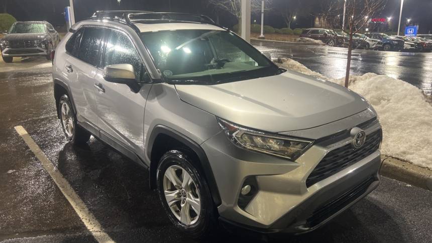 2021 Toyota RAV4 XLE — SUV — 33,509 mi — Bloomington, IN