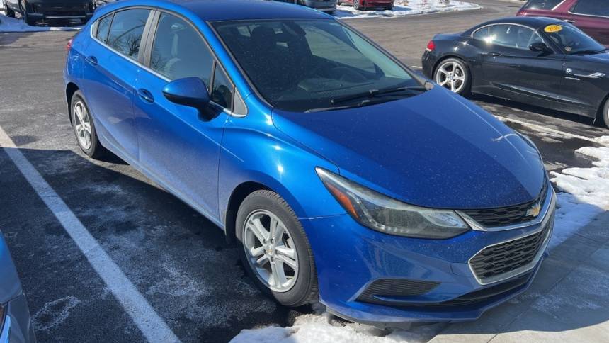 2017 Chevrolet Cruze LT — Hatchback — 81,717 mi — Bloomington, IN