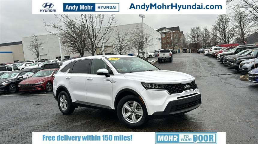 2023 Kia Sorento LX — SUV — 25,419 mi — Bloomington, IN