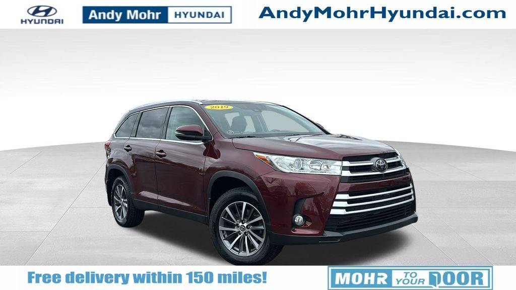 2019 Toyota Highlander XLE — SUV — 45,797 mi — Bloomington, IN
