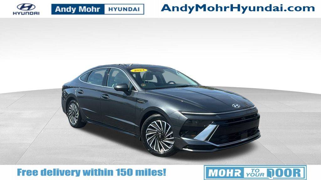 2024 Hyundai Sonata Hybrid Limited — Sedan — 3,227 mi — Bloomington, IN