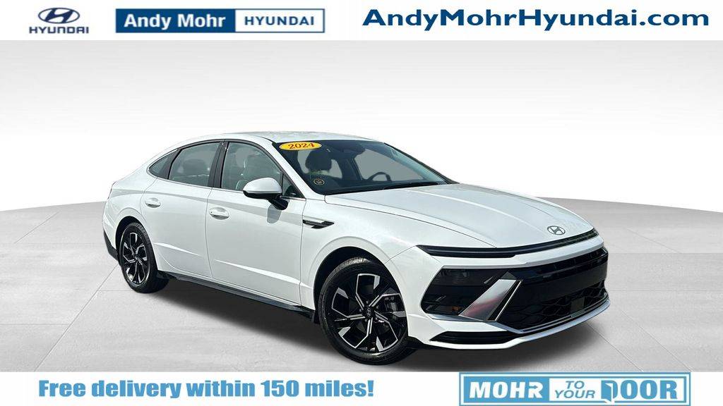 2024 Hyundai Sonata SEL — Sedan — 3,995 mi — Bloomington, IN