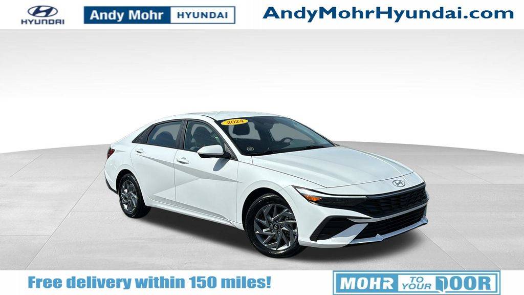 2024 Hyundai Elantra SEL — Sedan — 3,187 mi — Bloomington, IN
