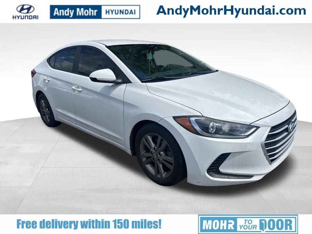 2017 Hyundai Elantra SE — Sedan — 158,686 mi — Bloomington, IN