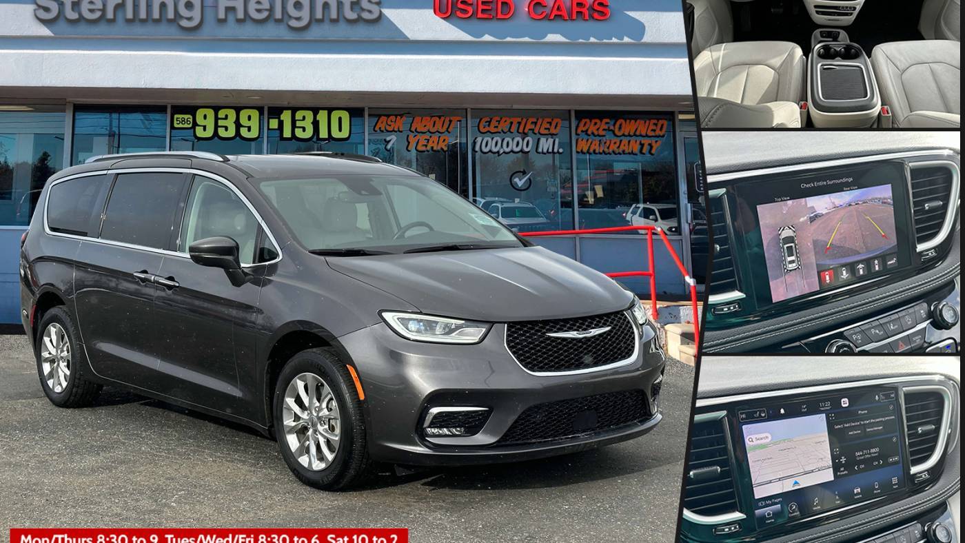 2021 Chrysler Pacifica Touring L — Minivan — 40,256 mi — Sterling Heights, MI