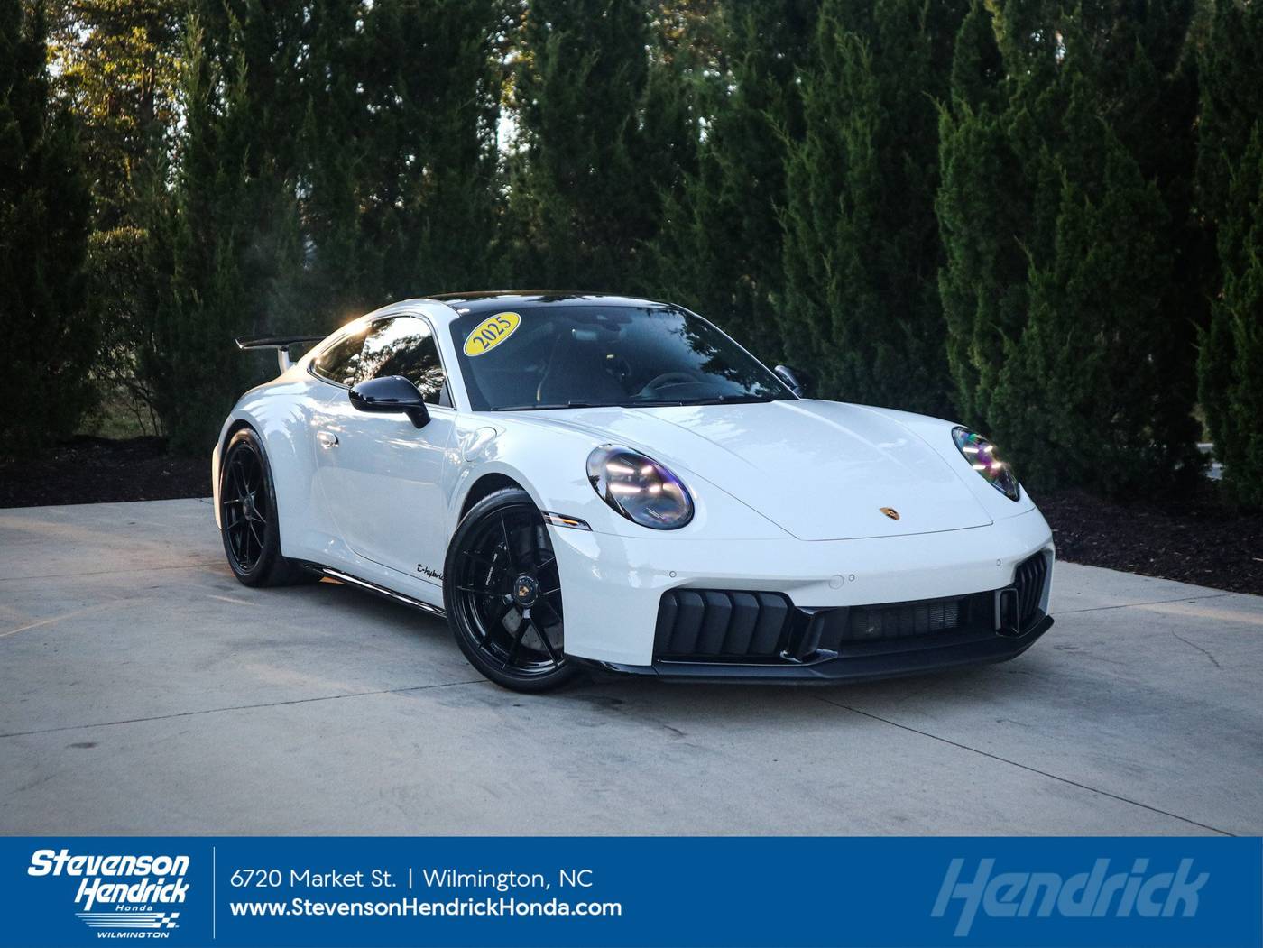 2025 Porsche 911 Carrera 4 GTS — Coupe — 2,410 mi — Wilmington, NC