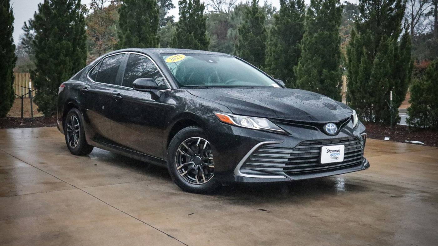 2022 Toyota Camry Hybrid LE — Sedan — 63,492 mi — Wilmington, NC