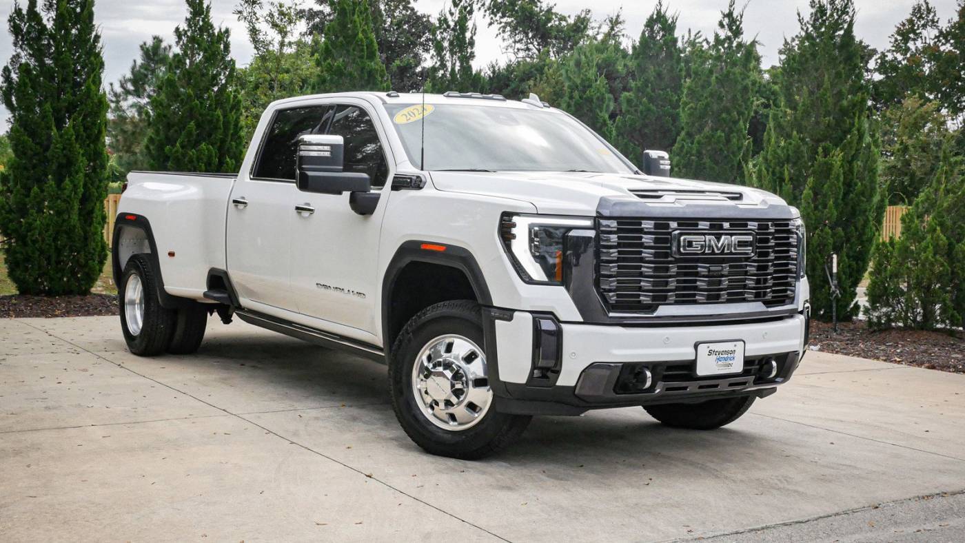 2024 GMC Sierra 3500HD Denali Ultimate — Pickup Truck — 10,957 mi — Wilmington, NC
