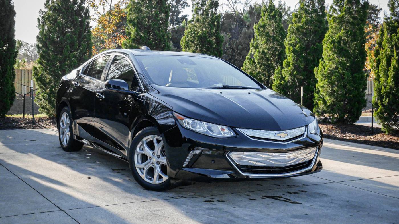 2017 Chevrolet Volt Premier — Sedan — 587 mi — Wilmington, NC