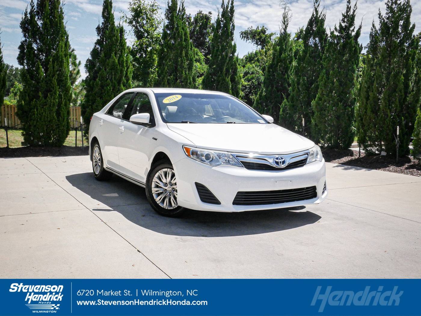 2014 Toyota Camry Hybrid LE — Sedan — 102,982 mi — Wilmington, NC