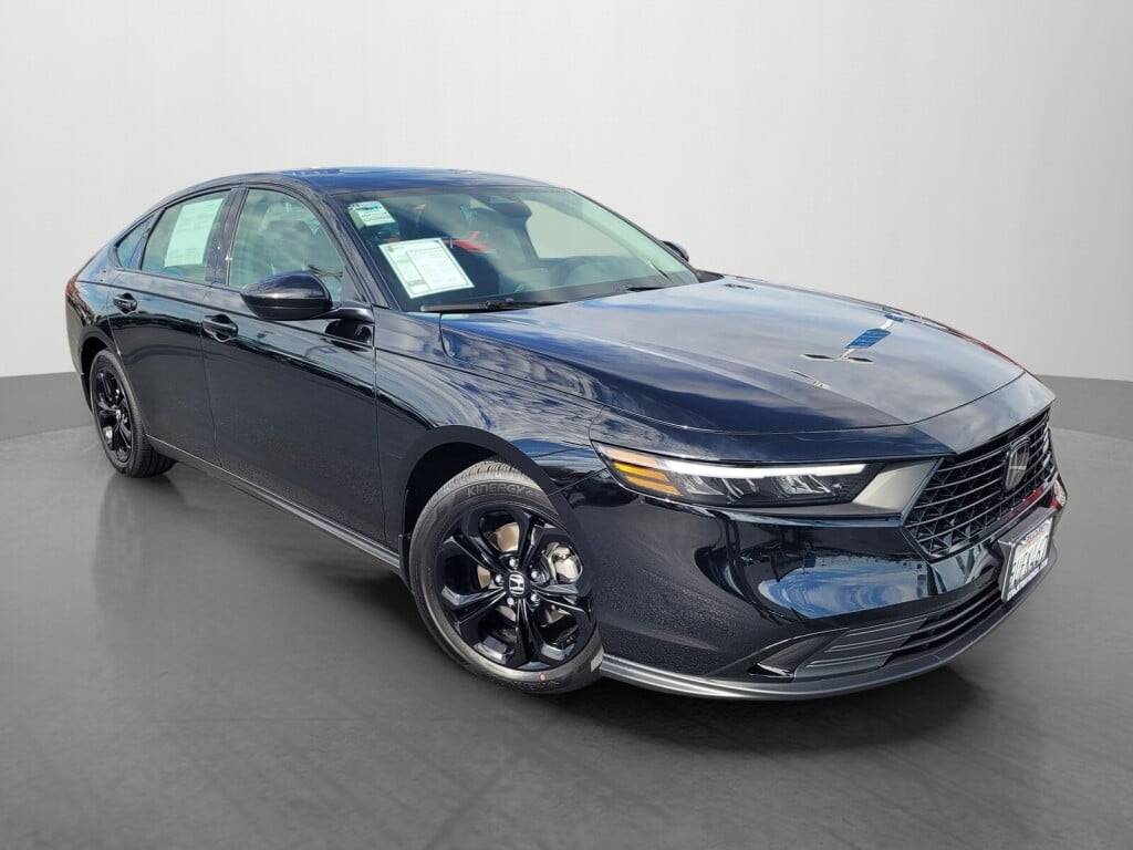2025 Honda Accord SE — Sedan — 3,856 mi — Stockton, CA