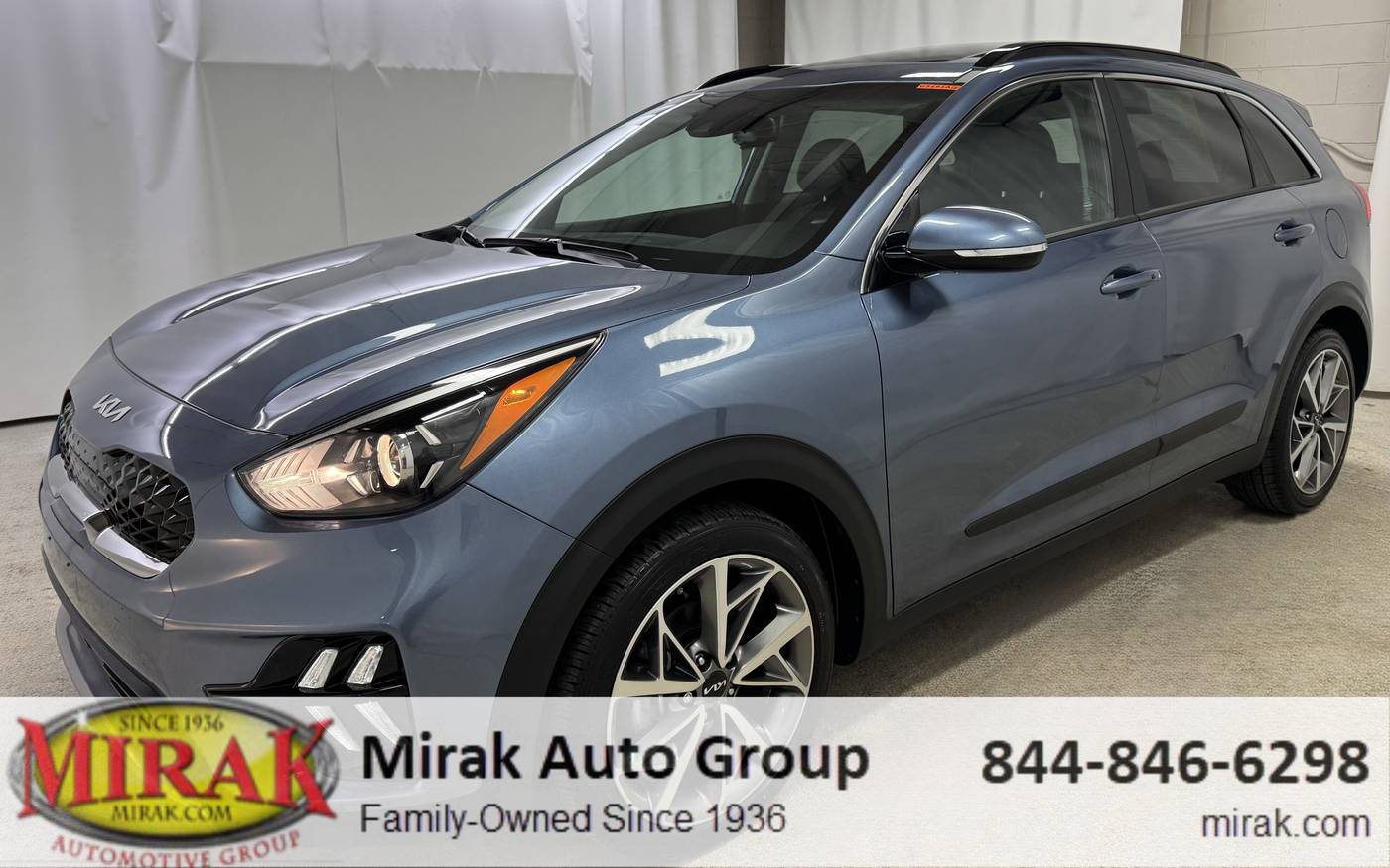 2022 Kia Niro Hybrid Touring SE — SUV — 16,696 mi — Arlington, MA