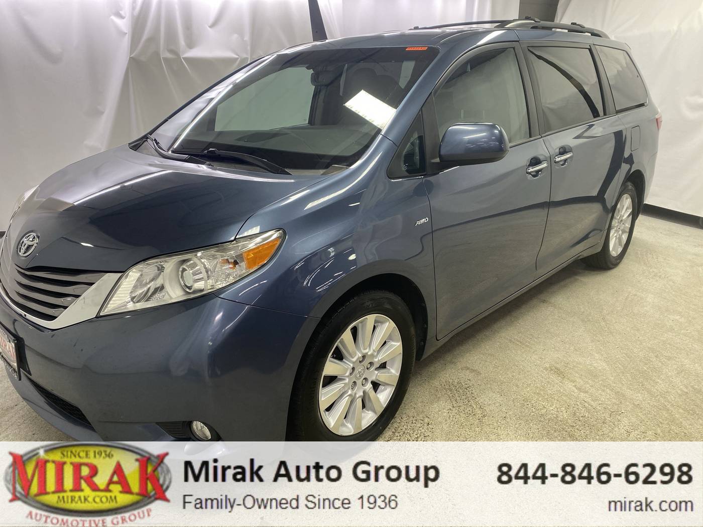 2016 Toyota Sienna Limited — Minivan — 71,635 mi — Arlington, MA