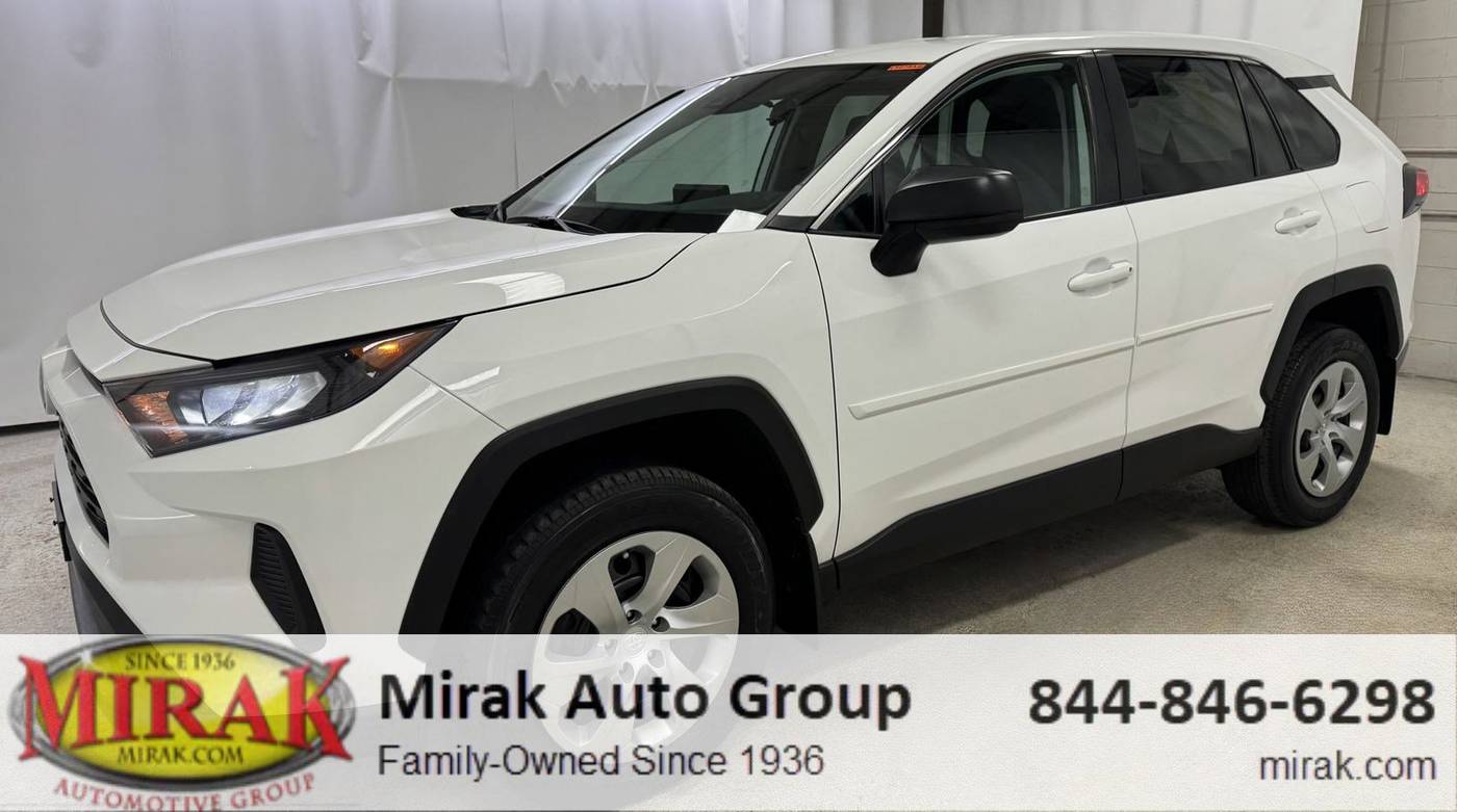 2022 Toyota RAV4 LE — SUV — 42,747 mi — Arlington, MA