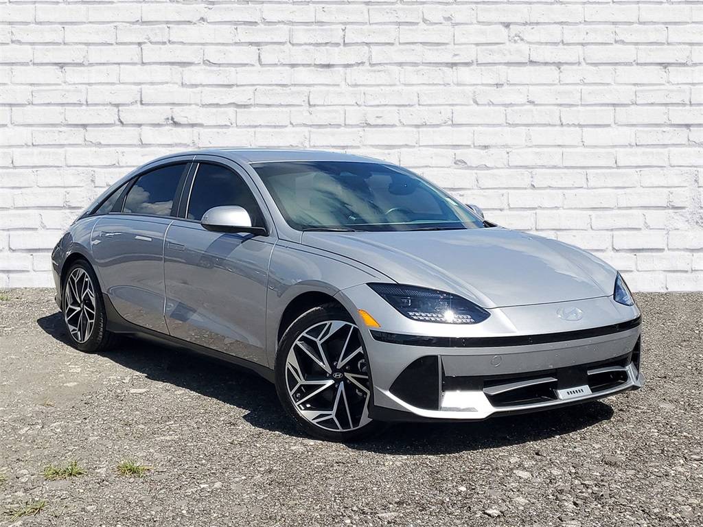 2023 Hyundai IONIQ 6 SEL — Sedan — 24,718 mi — Live Oak, FL