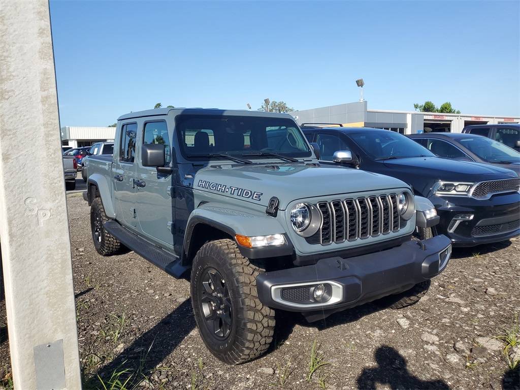 2025 Jeep Gladiator High Tide — Pickup Truck — 368 mi — Live Oak, FL